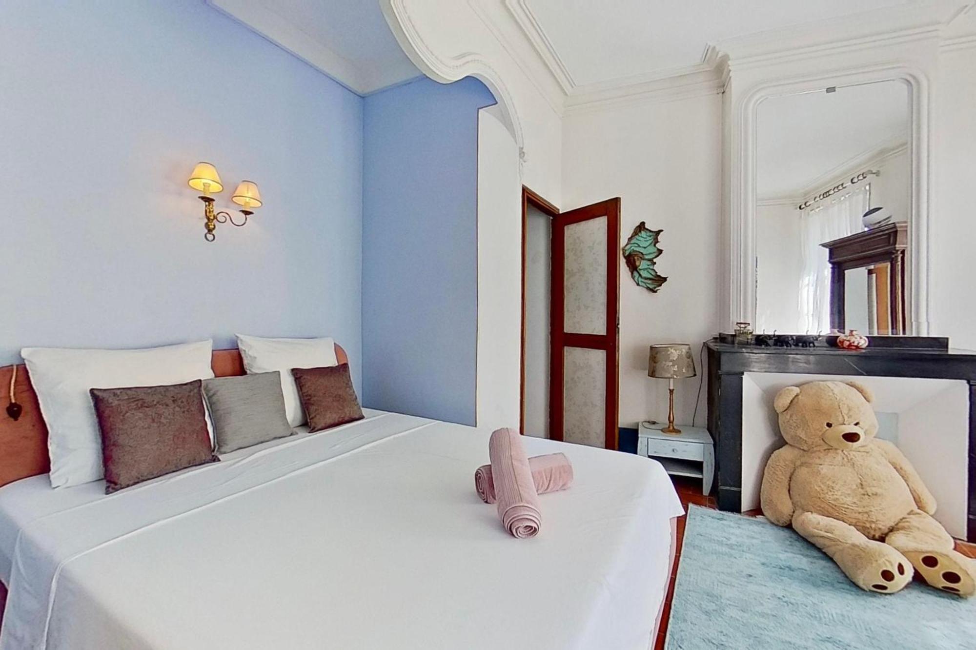 Les 2 Droles D'Oiseaux Bed & Breakfast Luc-sur-Orbieu Exterior photo
